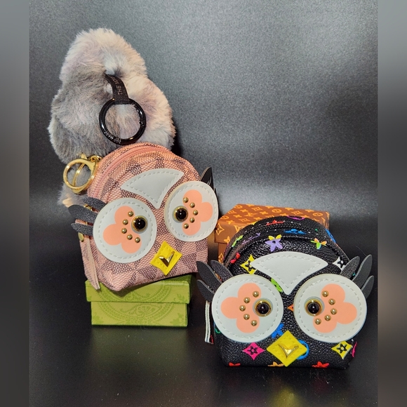 Labubu Backpack - Picture 2 of 3